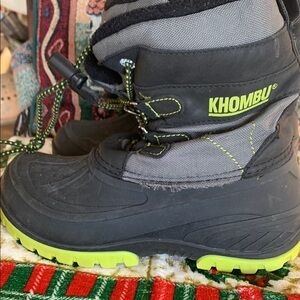 Khombu Kids Black and Gray Snow Boots with Neon Accents